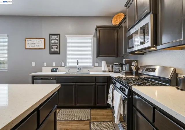 Photo 2 of Single family home for sale at 726 Sudbrook Ct, Patterson, CA 95363 | MLS# 41145710 | Listing updated on 2026-09-15