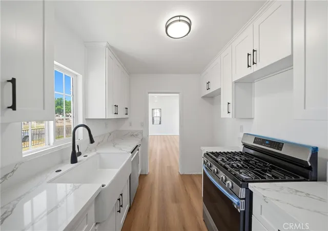 Photo 3 of Single family home for sale at 2114 N Bahama Ave, Los Angeles, CA 90059 | MLS# DW26182835 | Listing updated on 2026-09-15