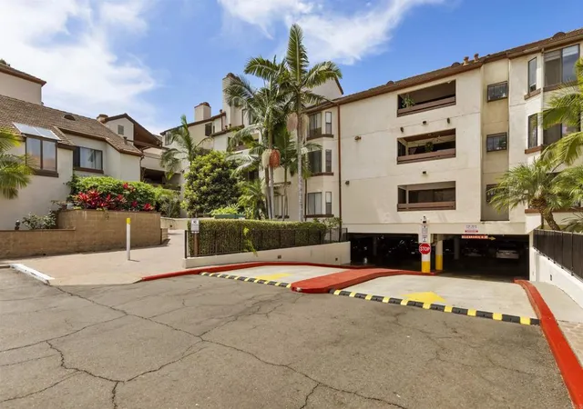 Photo 3 of Condo for sale at 376 Center St #311, Chula Vista, CA 91910 | MLS# PTP2606393 | Listing updated on 2026-09-15