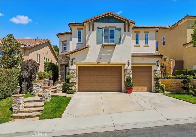Photo 4 of Single family home for sale at 17688 Wren Dr, Canyon Country, CA 91387 | MLS# SR26182990 | Listing updated on 2026-09-15