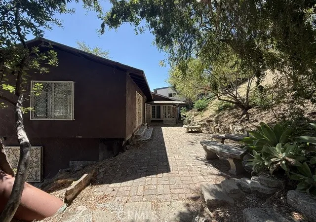 Photo 1 of Single family home for sale at 2540 Onyx, Los Angeles, CA 90032 | MLS# SW26182460 | Listing updated on 2026-09-17