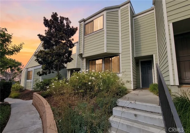 Photo 1 of Townhouse for sale at 11 Northwind Ct, Newport Beach, CA 92663 | MLS# OC26182466 | Listing updated on 2026-09-15