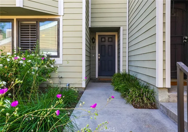 Photo 3 of Townhouse for sale at 11 Northwind Ct, Newport Beach, CA 92663 | MLS# OC26182466 | Listing updated on 2026-09-15