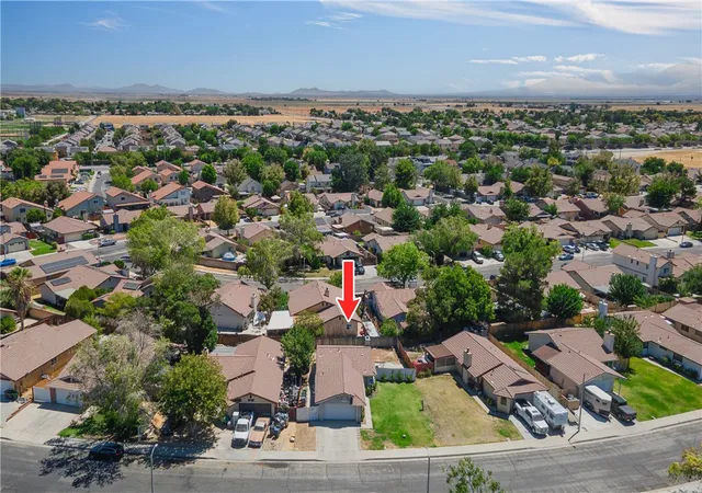 Photo 4 of Sale Pending at 43732 La Paz, Lancaster, CA 93535 | MLS# SR26183467 | Listing updated on 2026-10-07