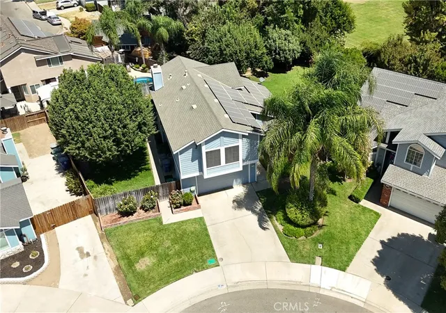 Photo 4 of Sale Pending at 1602 Acacia Ct, Chowchilla, CA 93610 | MLS# MC26183213 | Listing updated on 2026-10-02
