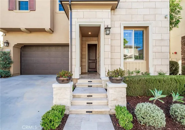 Photo 3 of Single family home for sale at 1675 Sonora Creek Ln, Lake Forest, CA 92610 | MLS# OC26183370 | Listing updated on 2026-09-14