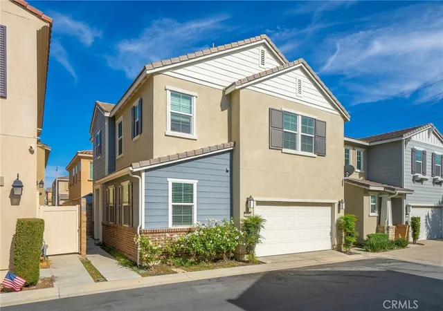 Photo 2 of Townhouse for sale at 1606 Pear Tree Pl, Upland, CA 91784 | MLS# IV26183949 | Listing updated on 2026-09-27