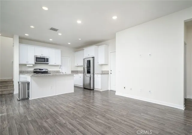 Photo 4 of Townhouse for sale at 1606 Pear Tree Pl, Upland, CA 91784 | MLS# IV26183949 | Listing updated on 2026-09-27