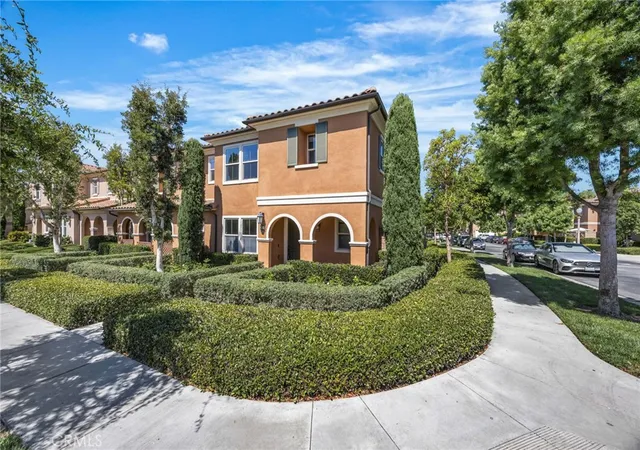 Photo 3 of Single family home for sale at 61 Distant Star, Irvine, CA 92618 | MLS# OC26183664 | Listing updated on 2026-09-15