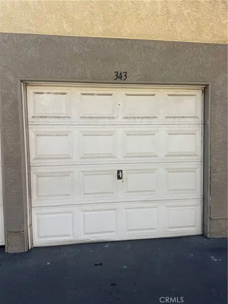 Listing Photo 30 - Condo for sale in 1114 W Blaine St located at 1114 W Blaine St, Riverside, CA 92507 - Unit #105