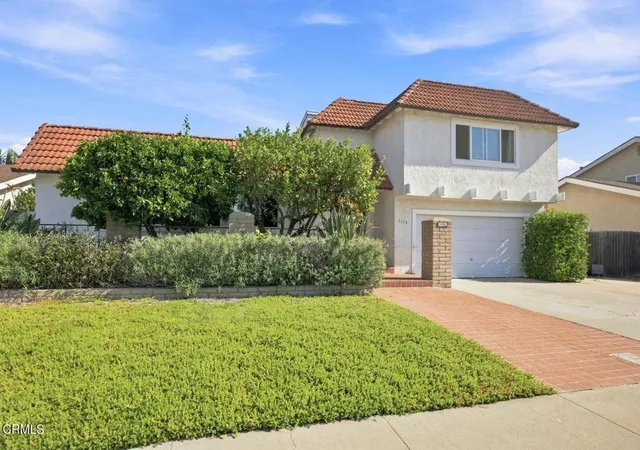 Photo 2 of Single family home for sale at 1559 Habra Ct, Camarillo, CA 93010 | MLS# V1-38351 | Listing updated on 2026-09-15