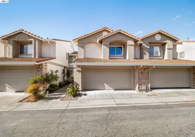 Photo 1 of Townhouse for sale at 4343 Conejo Dr, Danville, CA 94506 | MLS# 41145933 | Listing updated on 2026-09-19