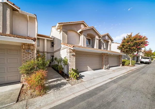 Photo 2 of Townhouse for sale at 4343 Conejo Dr, Danville, CA 94506 | MLS# 41145933 | Listing updated on 2026-09-19