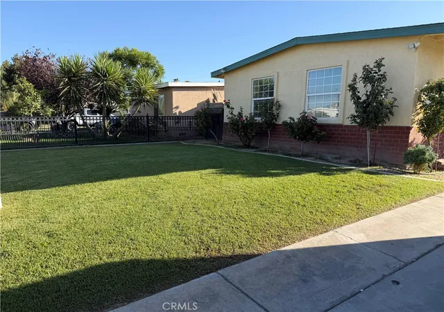 Photo 2 of Single family home for sale at 2601 Dore Dr, Bakersfield, CA 93304 | MLS# SR26184685 | Listing updated on 2026-09-15