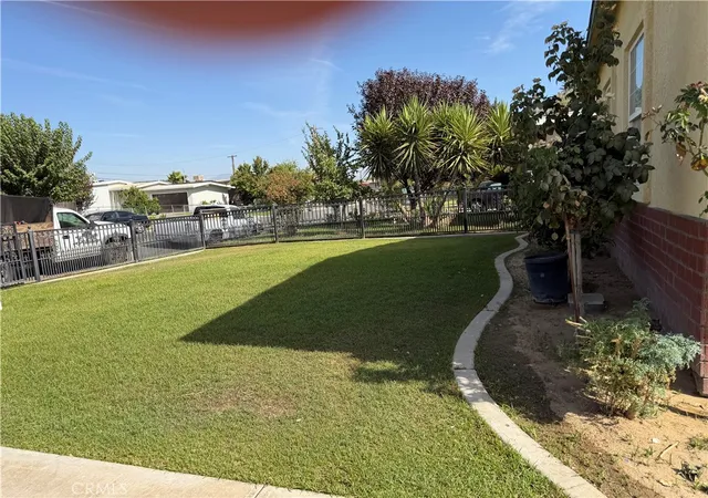 Photo 3 of Single family home for sale at 2601 Dore Dr, Bakersfield, CA 93304 | MLS# SR26184685 | Listing updated on 2026-10-07