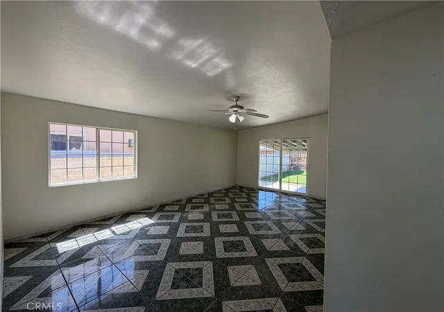 Photo 4 of Single family home for sale at 2601 Dore Dr, Bakersfield, CA 93304 | MLS# SR26184685 | Listing updated on 2026-10-07