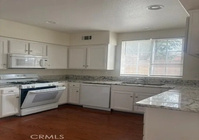 Photo 2 of Single family home for sale at 464 Middlebury Ct, Claremont, CA 91711 | MLS# TR26184694 | Listing updated on 2026-09-15