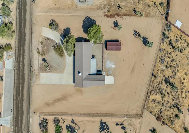 Photo 4 of Single family home for sale at 58406 Joshua Ln, Yucca Valley, CA 92284 | MLS# 219151780DA | Listing updated on 2026-10-02