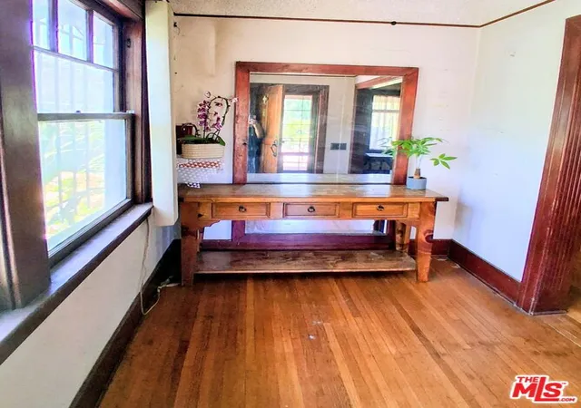 Photo 3 of Single family home for sale at 4219 Kenwood Ave, Los Angeles, CA 90037 | MLS# 26876035 | Listing updated on 2026-09-15
