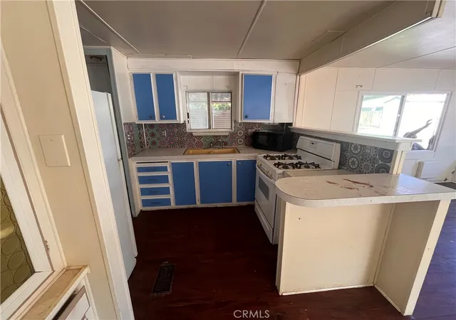 Photo 3 of Manufactured home for sale at 721 N Sunset Ave #45, Banning, CA 92220 | MLS# HD26180176 | Listing updated on 2026-09-14