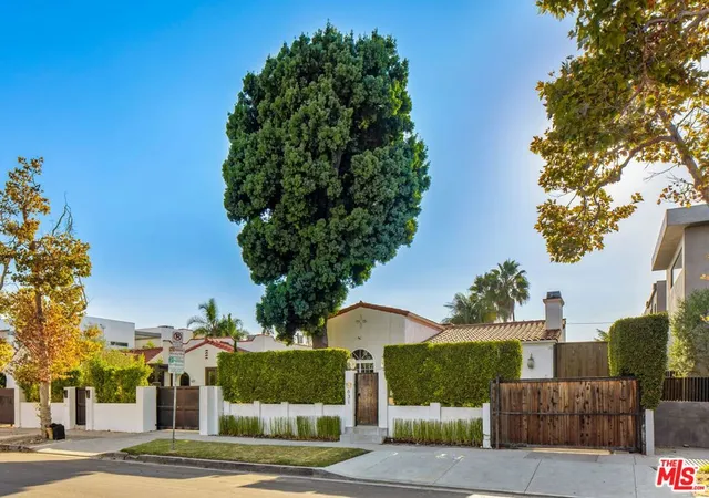 Photo 2 of Single family home for sale at 631 N Fuller Ave, Los Angeles, CA 90036 | MLS# 26876007 | Listing updated on 2026-09-15