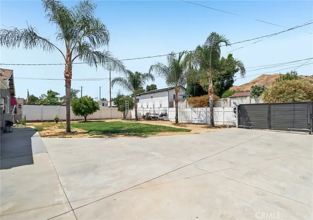 Photo 2 of Single family home for sale at 10065 Foothill, Los Angeles, CA 91342 | MLS# BB26185564 | Listing updated on 2026-09-17