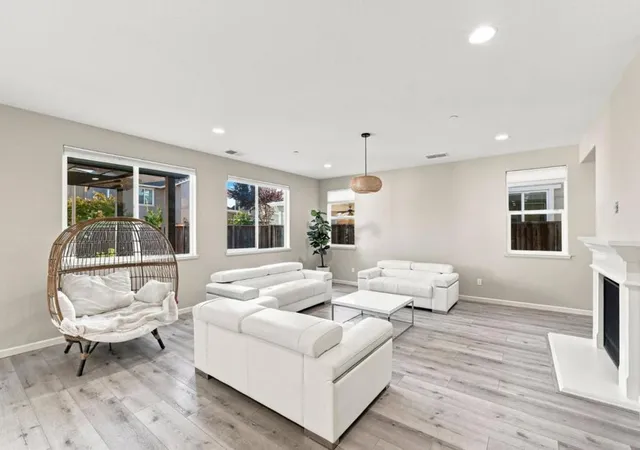 Photo 3 of Single family home for sale at 839 Dunmore St, Oakley, CA 94561 | MLS# ML82058849 | Listing updated on 2026-09-14