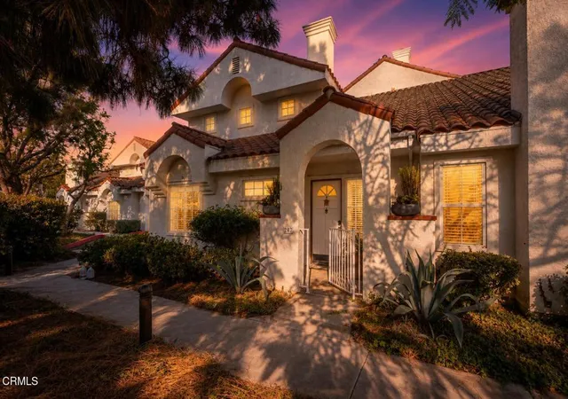 Townhouse for sale at 287 Camino Toluca, Camarillo, CA 93010 | MLS# V1-38377
