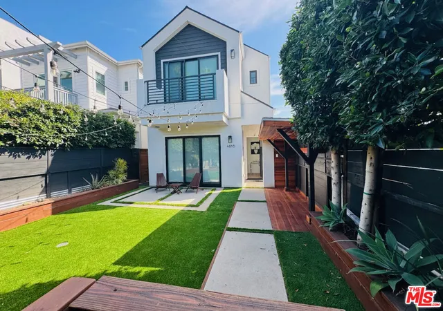 Photo 1 of Single family home for sale at 4816 Inglewood Blvd, Culver City, CA 90230 | MLS# 26852009 | Listing updated on 2026-09-15