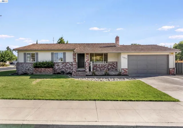 Photo 1 of Sale Pending at 3993 Santa Clara Way, Livermore, CA 94550 | MLS# 41146092 | Listing updated on 2026-09-18
