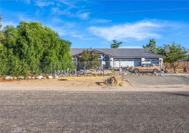 Photo 4 of Single family home for sale at 17821 Mauna Loa, Hesperia, CA 92345 | MLS# HD26185370 | Listing updated on 2026-09-15