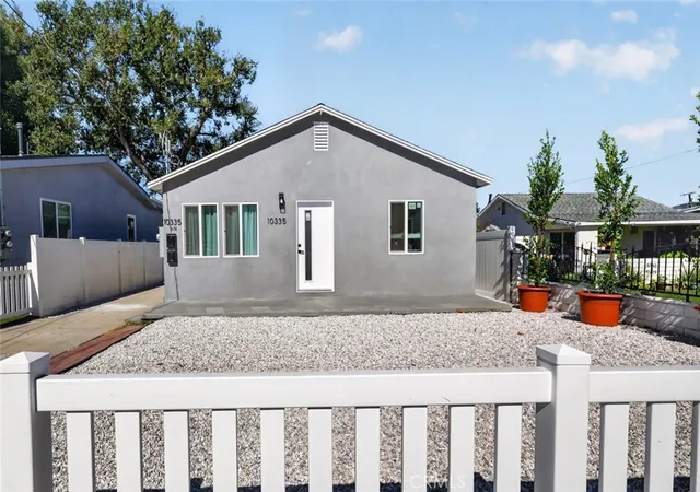Photo 3 of Single family home for sale at 10335 Scoville Ave, Sunland, CA 91040 | MLS# GD26182878 | Listing updated on 2026-10-04
