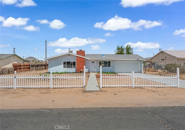 Photo 2 of Single family home for sale at 21932 Standing Rock Ave, Apple Valley, CA 92307 | MLS# CV26186061 | Listing updated on 2026-09-14