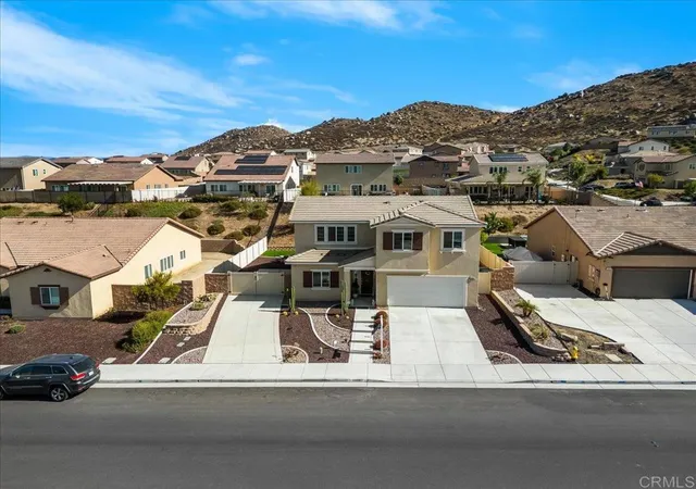 Photo 2 of Sale Pending at 30667 Expedition Dr, Winchester, CA 92596 | MLS# PTP2606486 | Listing updated on 2026-09-15
