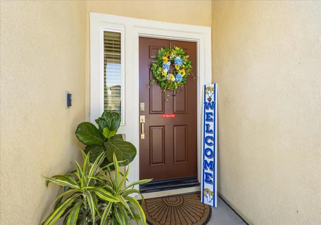 Photo 3 of Sale Pending at 30667 Expedition Dr, Winchester, CA 92596 | MLS# PTP2606486 | Listing updated on 2026-09-15