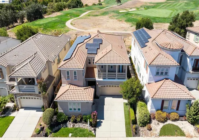 Photo 2 of Single family home for sale at 4972 Grayhawk Ct, Dublin, CA 94568 | MLS# 41146129 | Listing updated on 2026-09-14