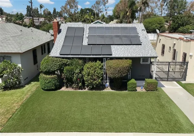 Photo 2 of Sale Pending at 3867 Lugo Ave, Lynwood, CA 90262 | MLS# SB26185885 | Listing updated on 2026-09-30