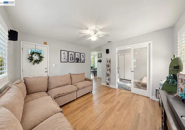 Photo 3 of Single family home for sale at 771 Twin Hills Dr, Galt, CA 95632 | MLS# 41146183 | Listing updated on 2026-09-15
