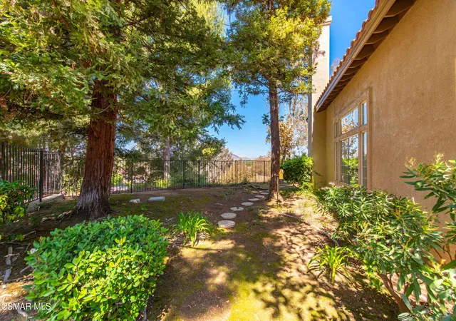 Photo 3 of Townhouse for sale at 1164 Amberton Ln, Newbury Park, CA 91320 | MLS# 226004075 | Listing updated on 2026-09-29