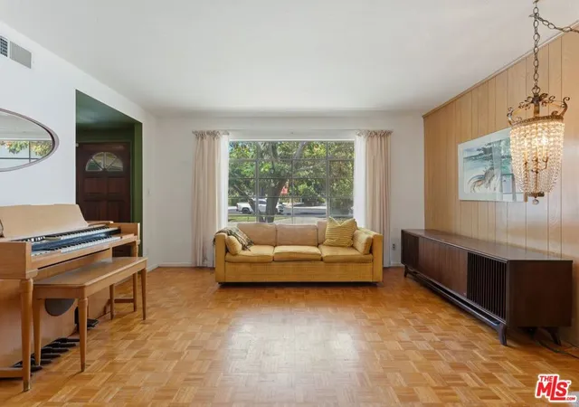 Photo 2 of Single family home for sale at 18914 Malden St, Los Angeles, CA 91324 | MLS# 26875981 | Listing updated on 2026-10-01