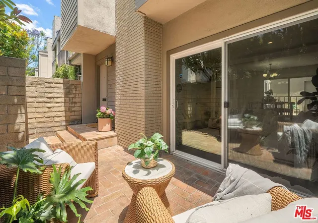 Photo 3 of Condo for sale at 32 Village Pkwy, Santa Monica, CA 90405 | MLS# 26876869 | Listing updated on 2026-09-14