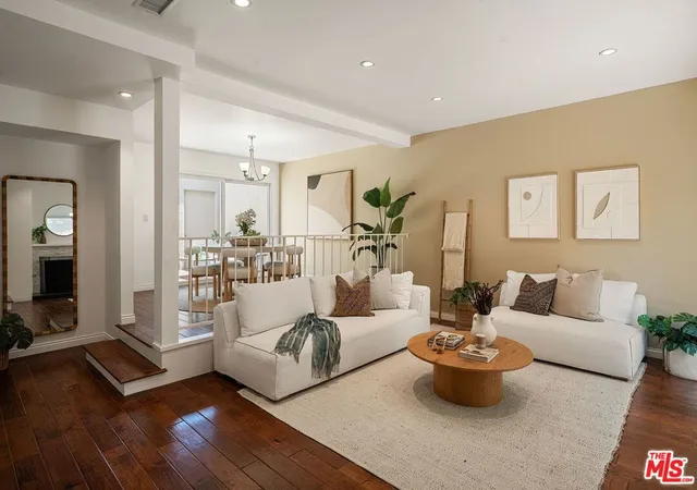 Photo 4 of Condo for sale at 32 Village Pkwy, Santa Monica, CA 90405 | MLS# 26876869 | Listing updated on 2026-09-14