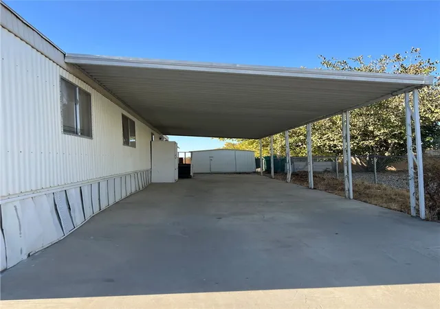 Photo 2 of Manufactured home for sale at 123 N 10th #24, Taft, CA 93268 | MLS# CV26185135 | Listing updated on 2026-09-14