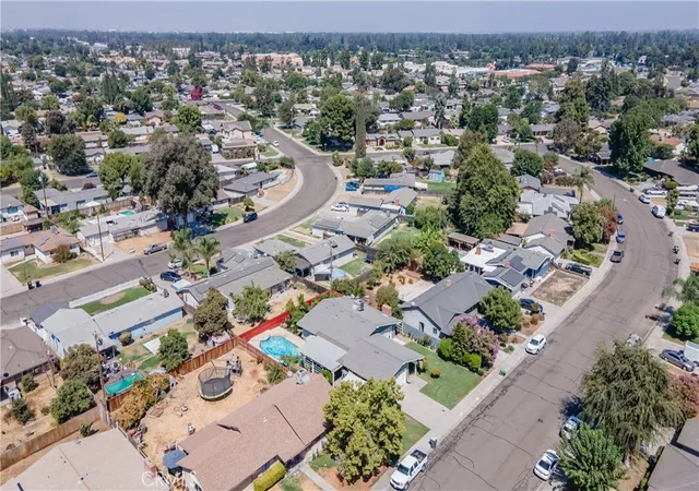 Photo 50 of Single family home for sale at 1101 S Mountain St, Visalia, CA 93277 | MLS# SR26187229 | Listing updated on 2026-10-05