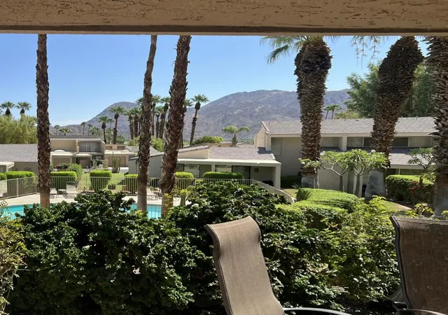 Listing Photo 2 - Condo for sale in building located at 48882 Quercus Ln, Palm Desert, CA 92260