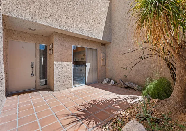 Photo 3 of Condo for sale at 48882 Quercus Ln, Palm Desert, CA 92260 | MLS# 219151874DA | Listing updated on 2026-09-15