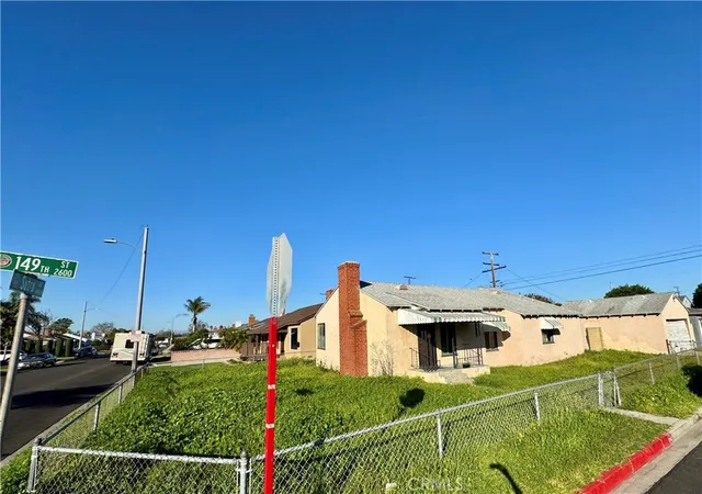 Photo 2 of Sale Pending at 14866 Sutro Ave, Gardena, CA 90249 | MLS# OC26187394 | Listing updated on 2026-09-14