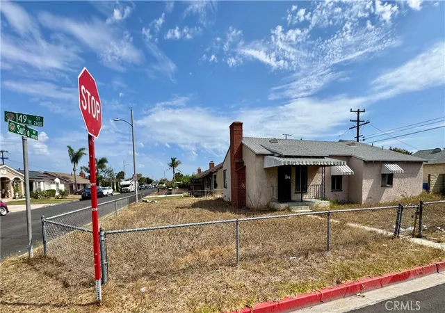 Photo 3 of Sale Pending at 14866 Sutro Ave, Gardena, CA 90249 | MLS# OC26187394 | Listing updated on 2026-09-14