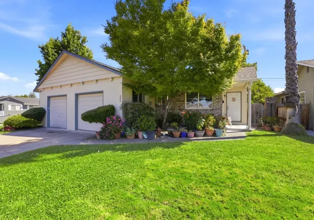 Sale Pending at 986 W Hacienda Ave, Campbell, CA 95008 | MLS# ML82059113 | Listing updated on 2026-09-14