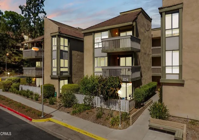 Photo 1 of Sale Pending at 824 Pinetree Cir #31, Thousand Oaks, CA 91360 | MLS# V1-38412 | Listing updated on 2026-09-15